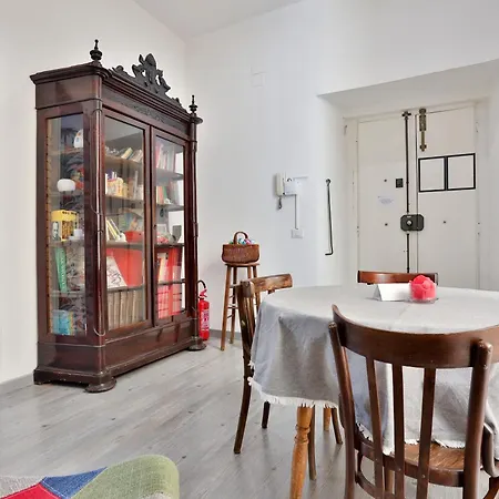 Guesthost - Casamiaalcentro Appartement Napels